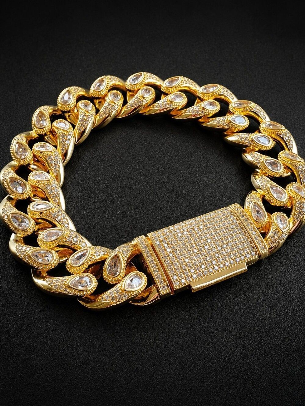 Lab Diamond Teardrop Cuban Link Bracelet